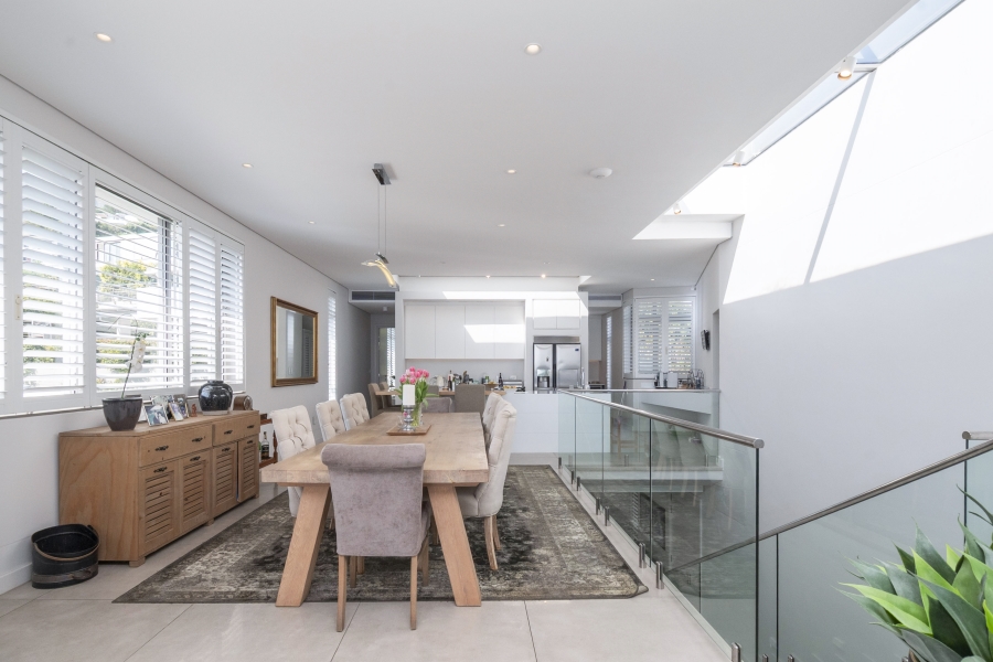 To Let 4 Bedroom Property for Rent in Camps Bay Western Cape